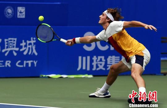 尽管实力上 尽管实力上