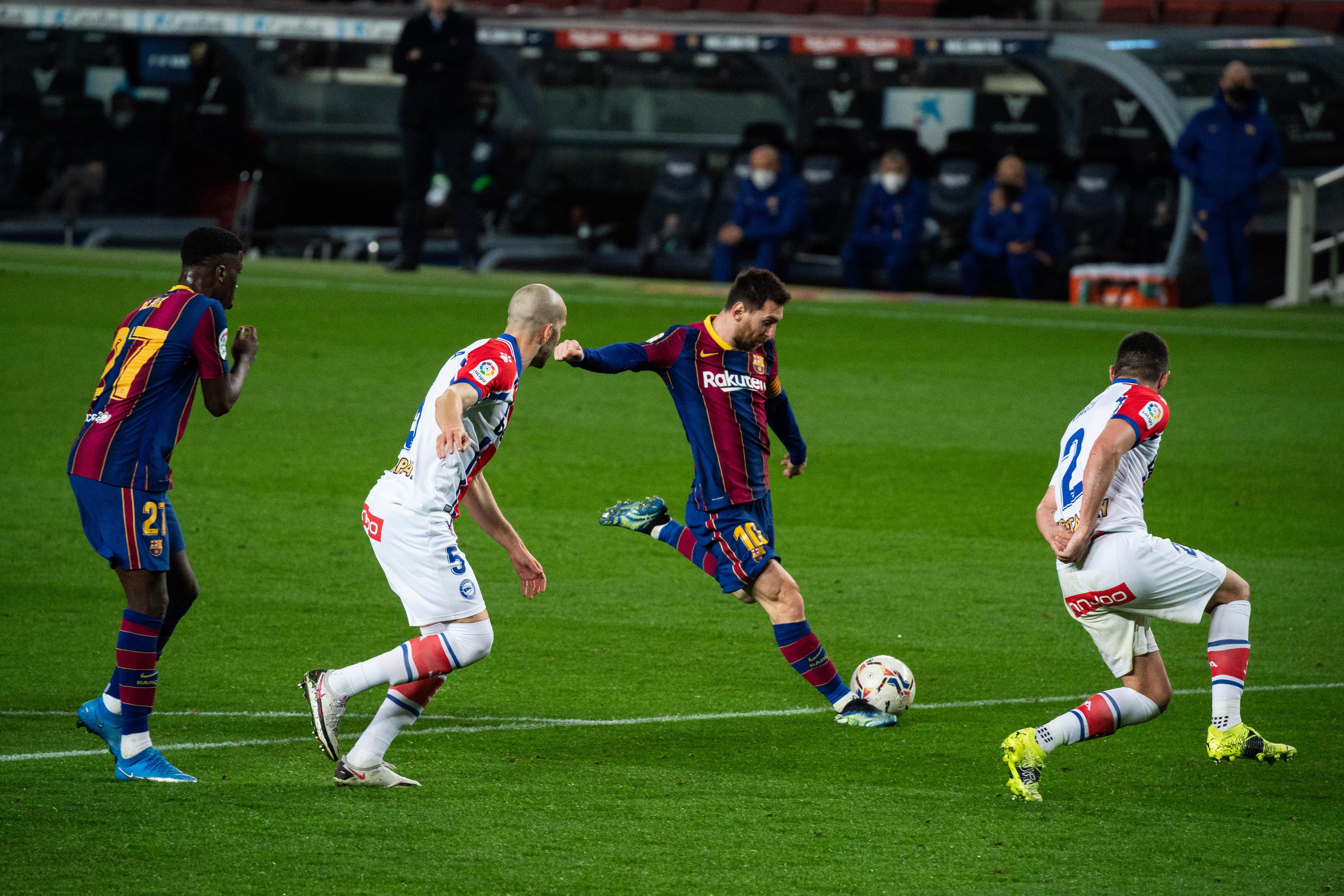 并且在进攻 并且在进攻