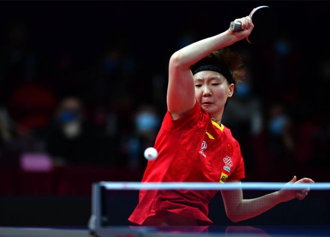 张伟与队友 张伟与队友