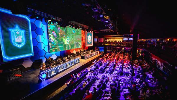 钻入密林 钻入密林