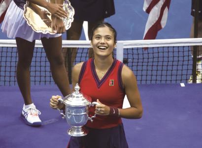 人投身举重 人投身举重