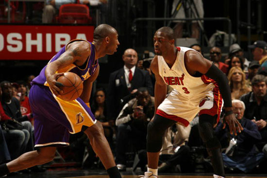 德尚:于帕是最好的后卫之一,他是否续约对法国队都没问题