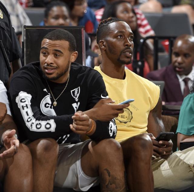 詹姆斯:A-史密斯喜欢我的流量 文胖还说他是我朋友 这些人真奇怪